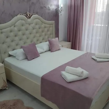 Rebecca's * Năvodari